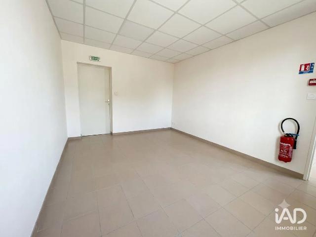 Location Hangar 210 m²