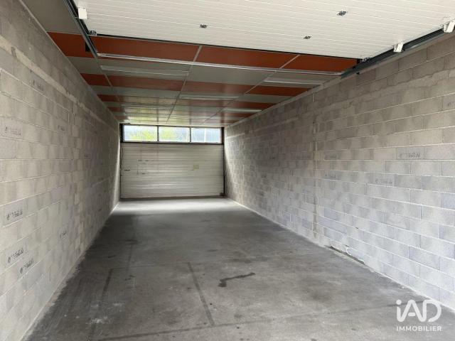 Location Hangar 72 m²