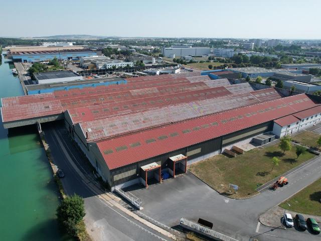 Location hall industriel Reims Hauteur 9 à 10 m