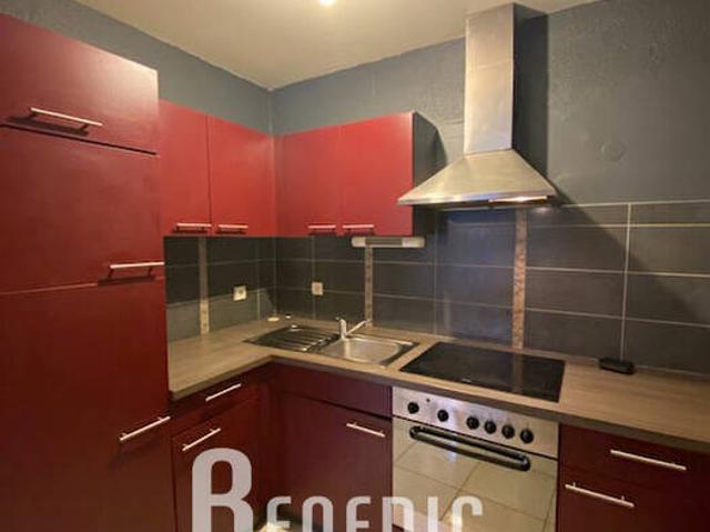 LOCATION HAYANGE APPARTEMENT F2 CUISINE EQUIPEE