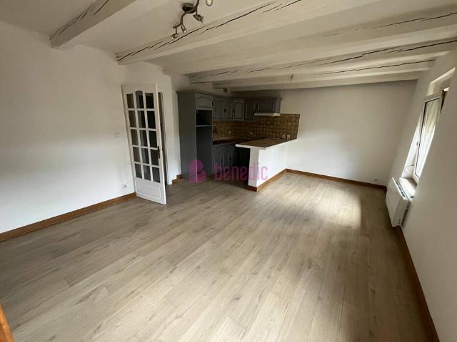 LOCATION HAYANGE F3