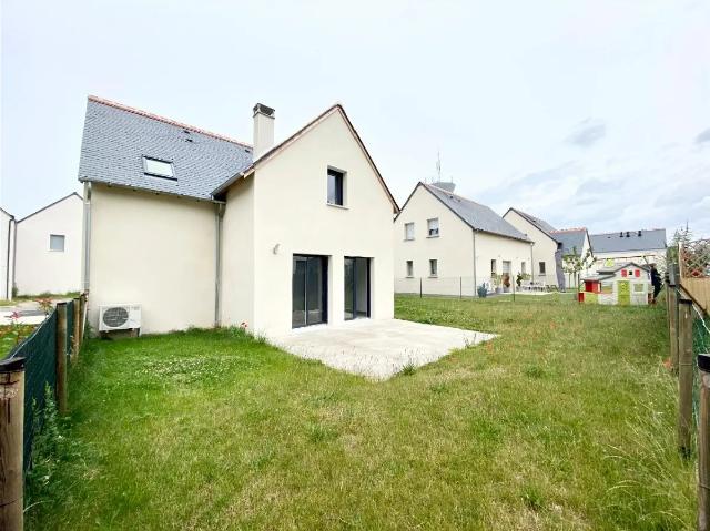 Location House Allée Jean Genet, Mettray