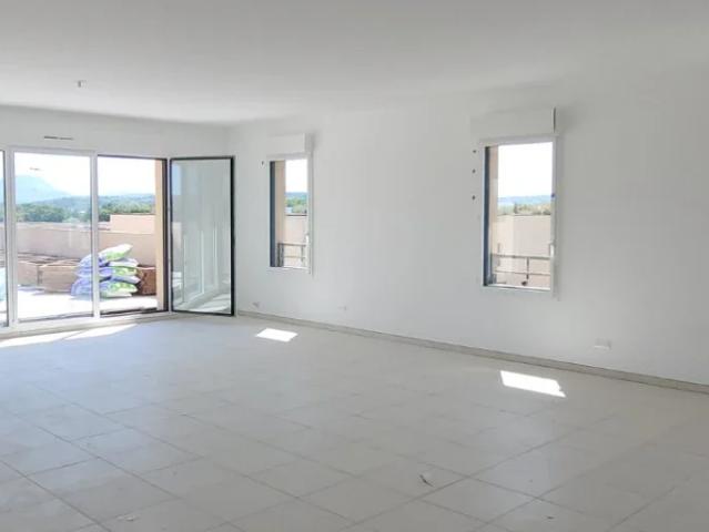 Location House Avenue Augustin Fresnel, Aix en Provence