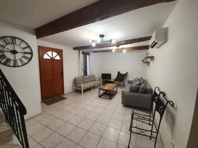 Location House Avenue de Fleury, Salles d'Aude