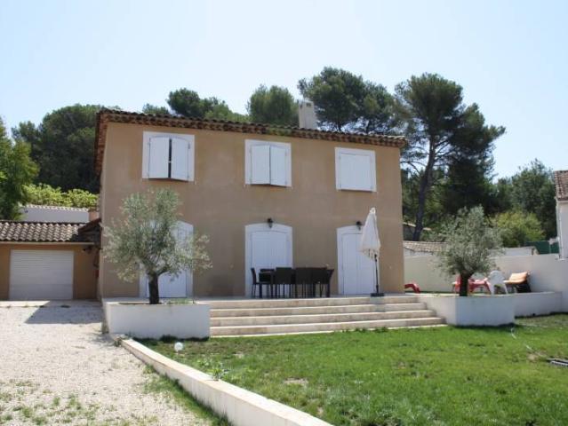 Location House Avenue de la Croix d'Or, Bouc Bel Air