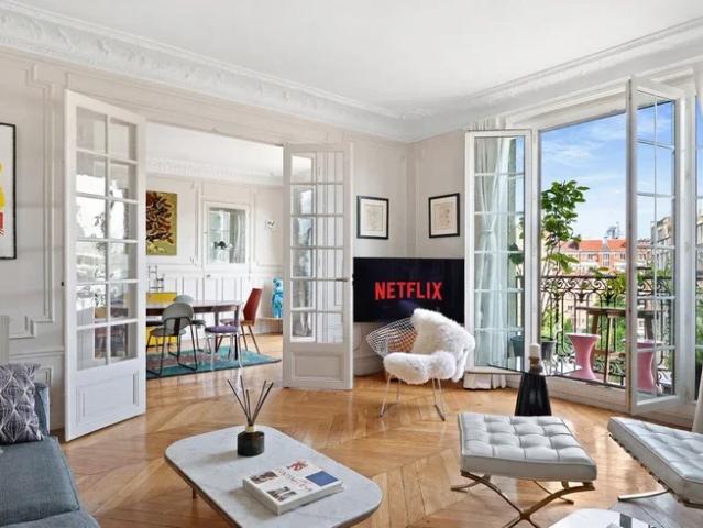 Location House Avenue de Versailles, Paris