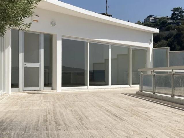 Location House Avenue d'Estienne d'Orves, Nice