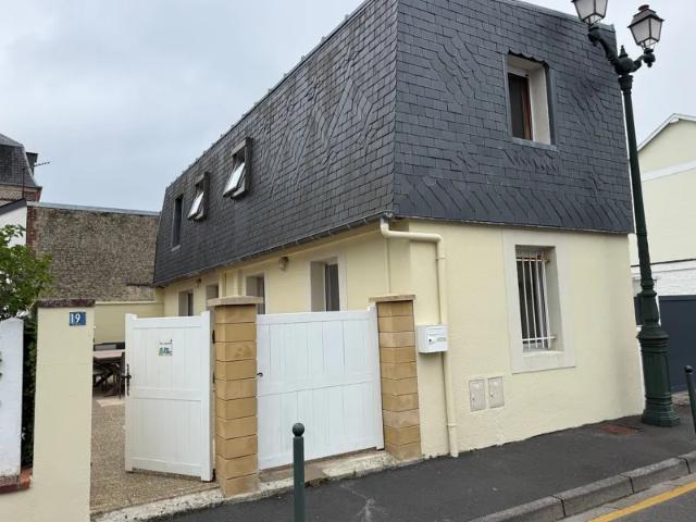 Location House Avenue du Marché, Cabourg