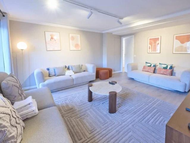 Location House Boulevard Richard Lenoir, Paris
