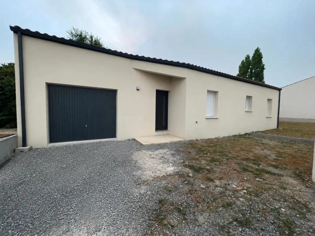Location House Boulevard Youri Gagarine, Bressuire