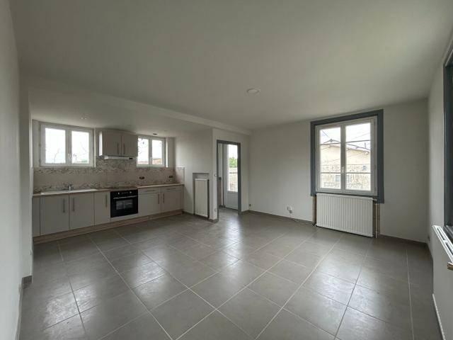 Location House C 2, Chaunay