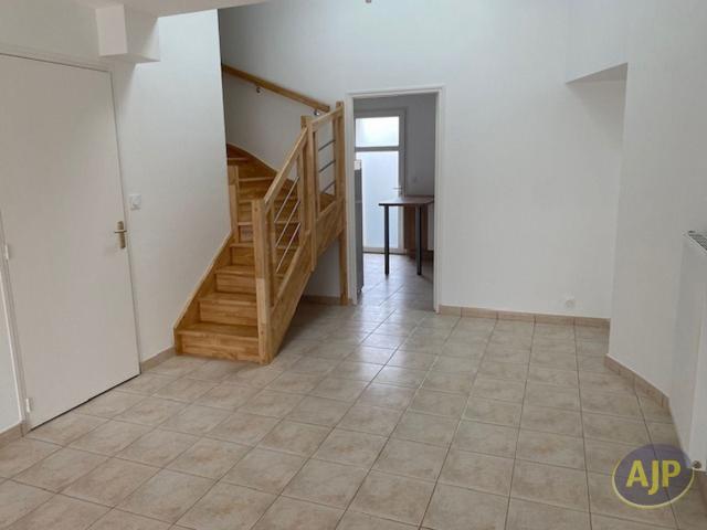 Location House C 302, Beaumont Village