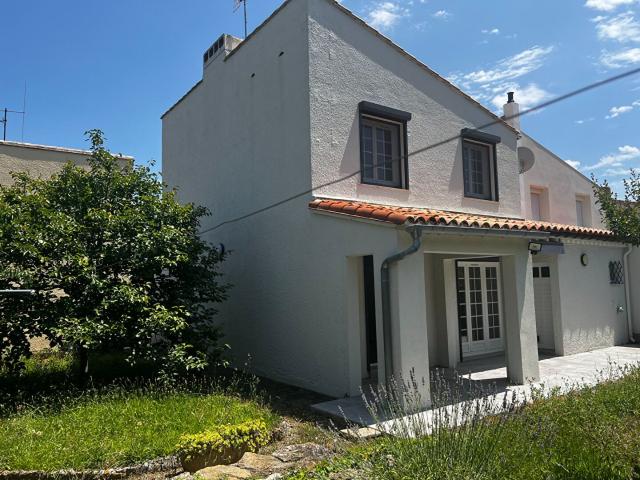 Location House Chemin de la Piboule, Villemoustaussou