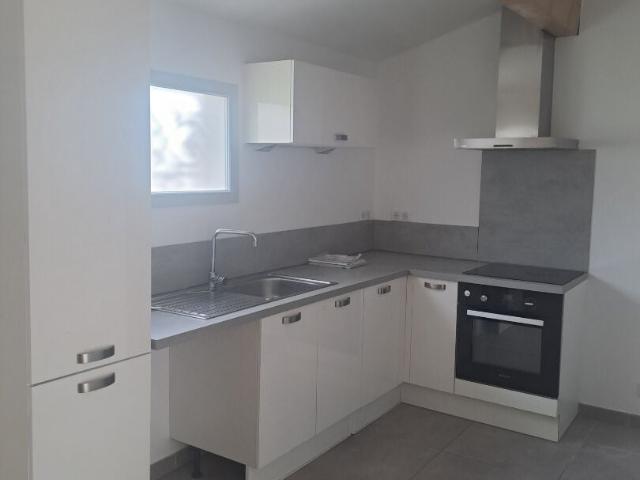 Location House Chemin Des Matelots, Peypin