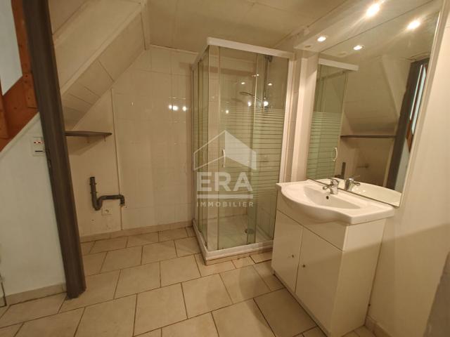 Location House D 14, Mormoiron