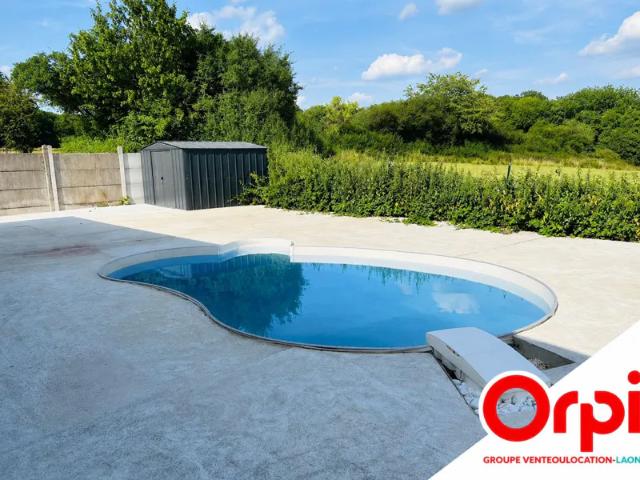 Location House D 1043, Hirson
