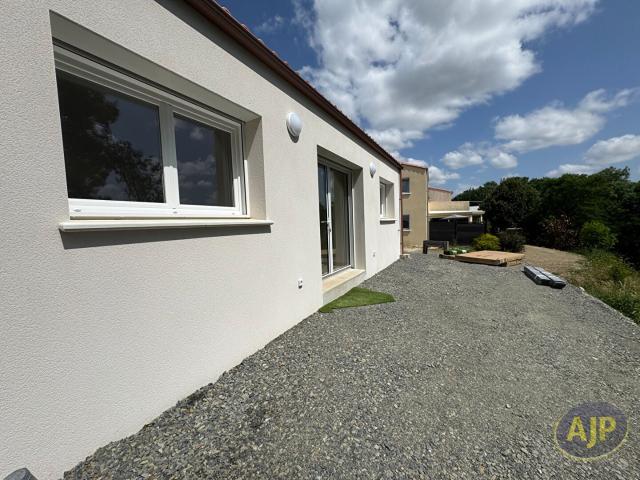 Location House D 28f, Palluau sur Indre