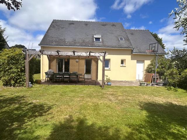 Location House D 233, Saint Molf