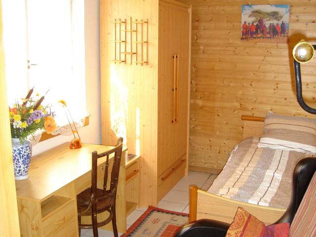 Location House Halte Cellulaire, Paris