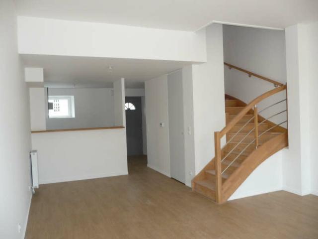 Location House Place Villers, Caen
