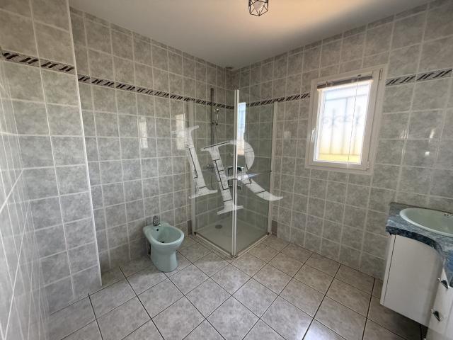 Location House Place Charles de Gaulle, Yssingeaux