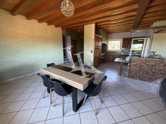 Location House Place Charles de Gaulle, Yssingeaux