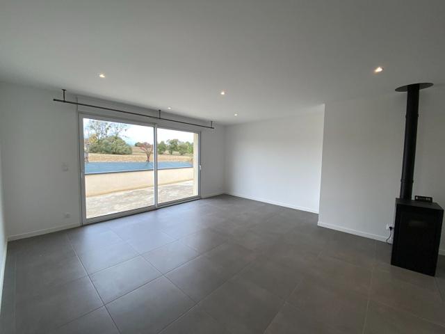 Location House Place De La Mairie, Dompierre sur Veyle