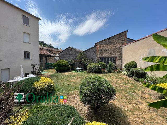 Location House Place Jules Ferry, Tarare