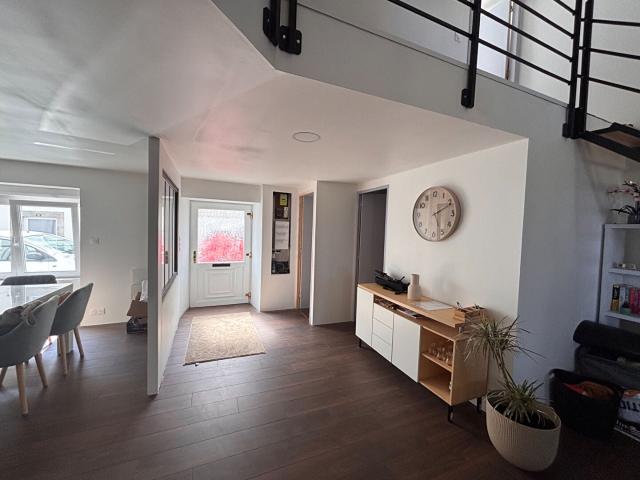 Location House Place Pierre Barré, Briec