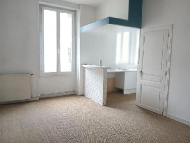 Location House Place Rougé, Cholet