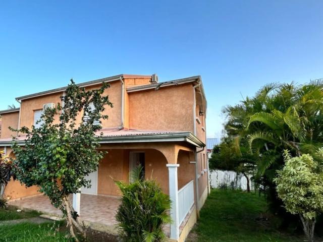 Location House Rond Point de Moudong, Baie Mahault