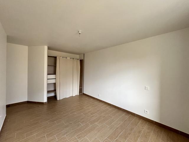 Location House Route Basse, Rignac
