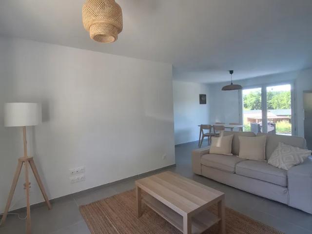 Location House Route de la Chalussie, Boisseuil