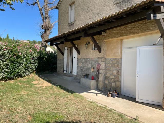 Location House Route des Fumades, Joyeuse