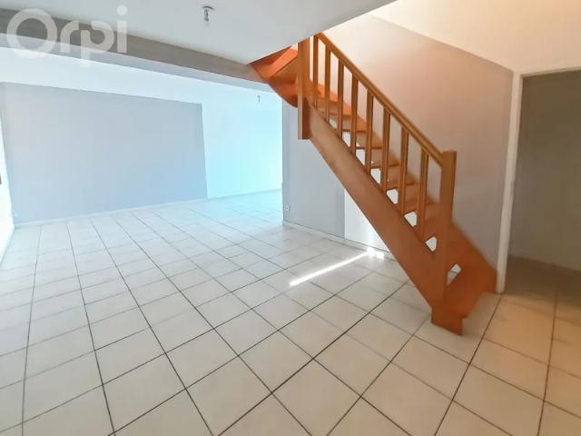 Location House Route d'Ormoy, Coyolles
