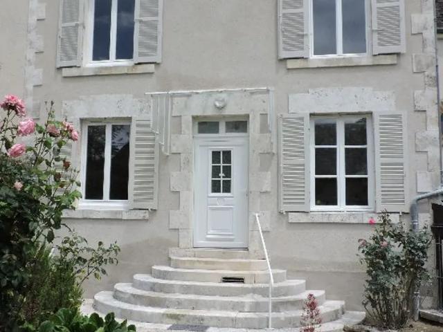 Location House Route du Château, Courbouzon