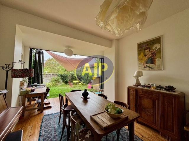 Location House Route du Coustinet, Cours de Pile