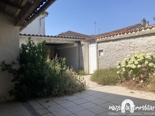 Location House Rue Châteaubriand, Cognac