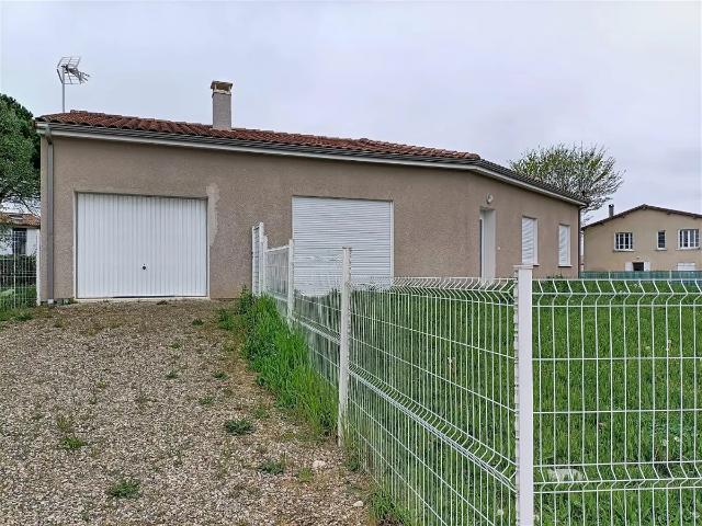 Location House Rue George Sand, Boé