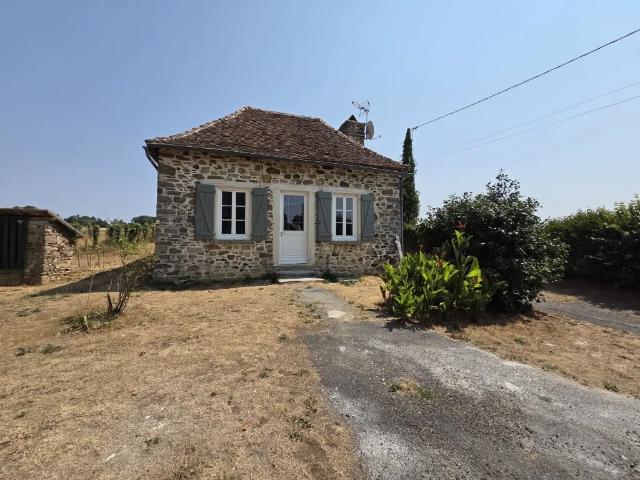 Location House Rue de la Bouchotte, Salon la Tour