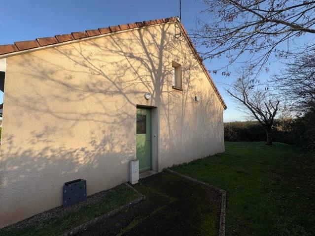 Location House Rue de la Gare, Chaillac