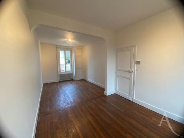 Location House Rue de la Halle, Bourges