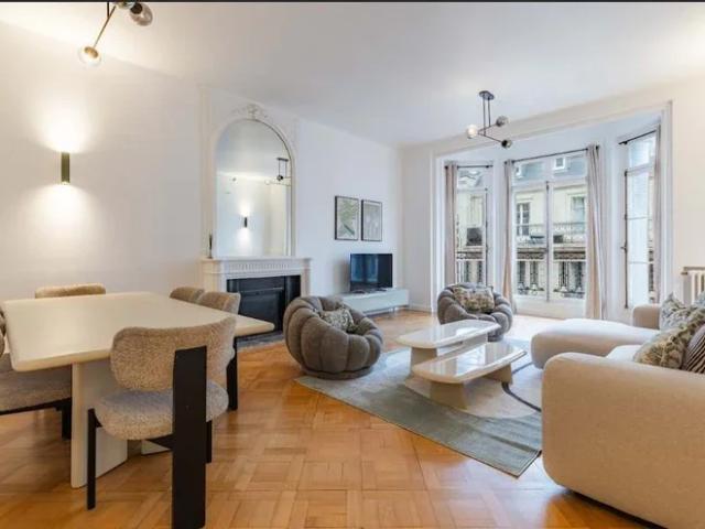 Location House Rue de la Pompe, Paris