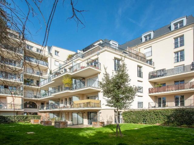 Location Appartement Rue de l'Aigle, La Garenne Colombes