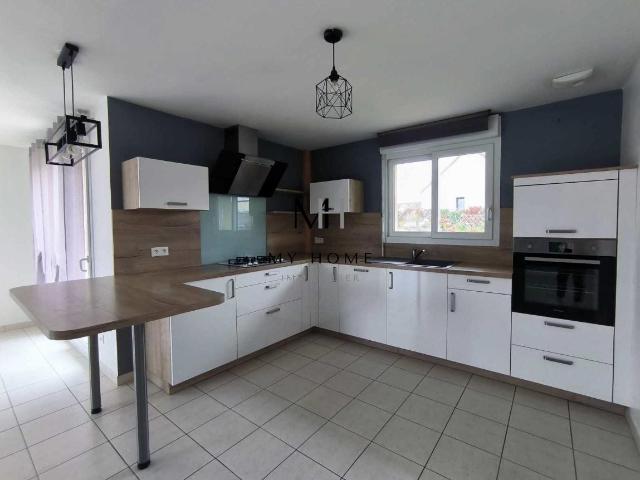 Location House Rue de Normandie, Saint Paterne Le Chevain