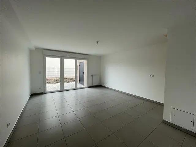 Location House Rue des Charmes, Ormes