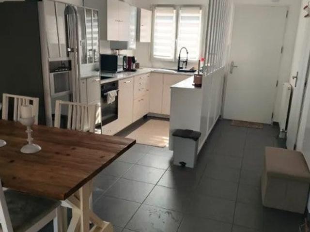 Location House Rue des Treilles, Libourne
