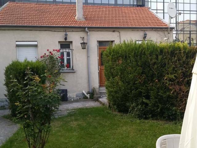 Location House Rue du Val de Marne, Gentilly