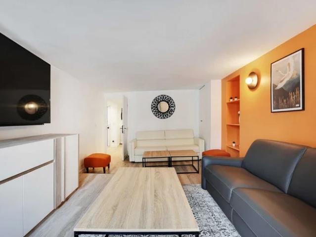 Location House Rue Favart, Paris