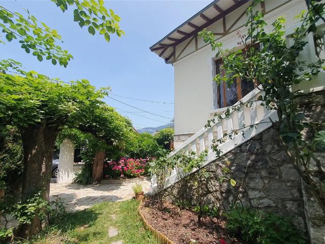 Location House Rue François Descôtes, Chambéry
